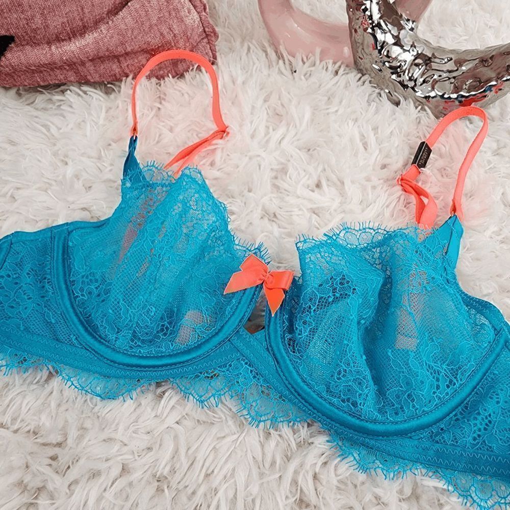 VS SeaFoam Lace Eye Lash Mesh Unlined Demi Bra 32 B NWT